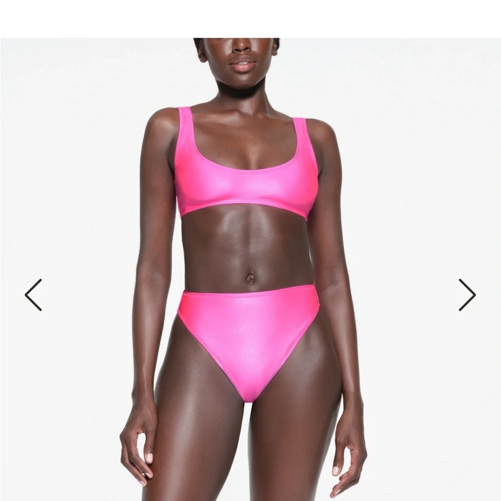 Skims Shine Swim Mid Waist Bottom Taffy